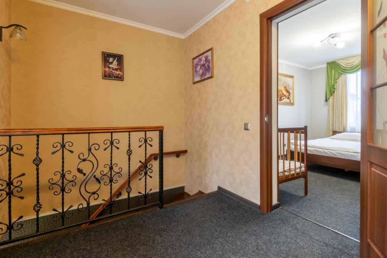 Apartments U Eleny Boryspilʼ Εξωτερικό φωτογραφία